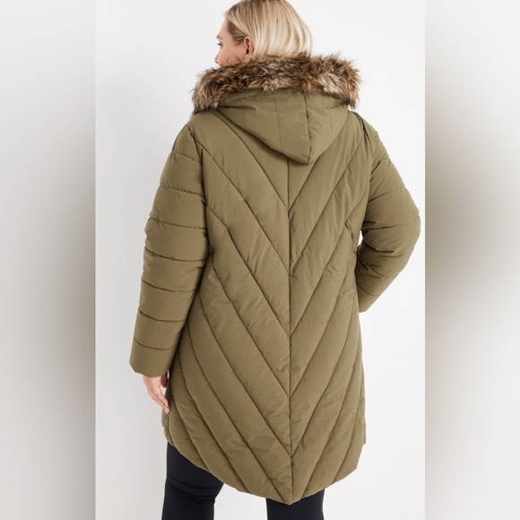 Maurices Faux Fur Hood Puffer Jacket 3X - Picture 2 of 7